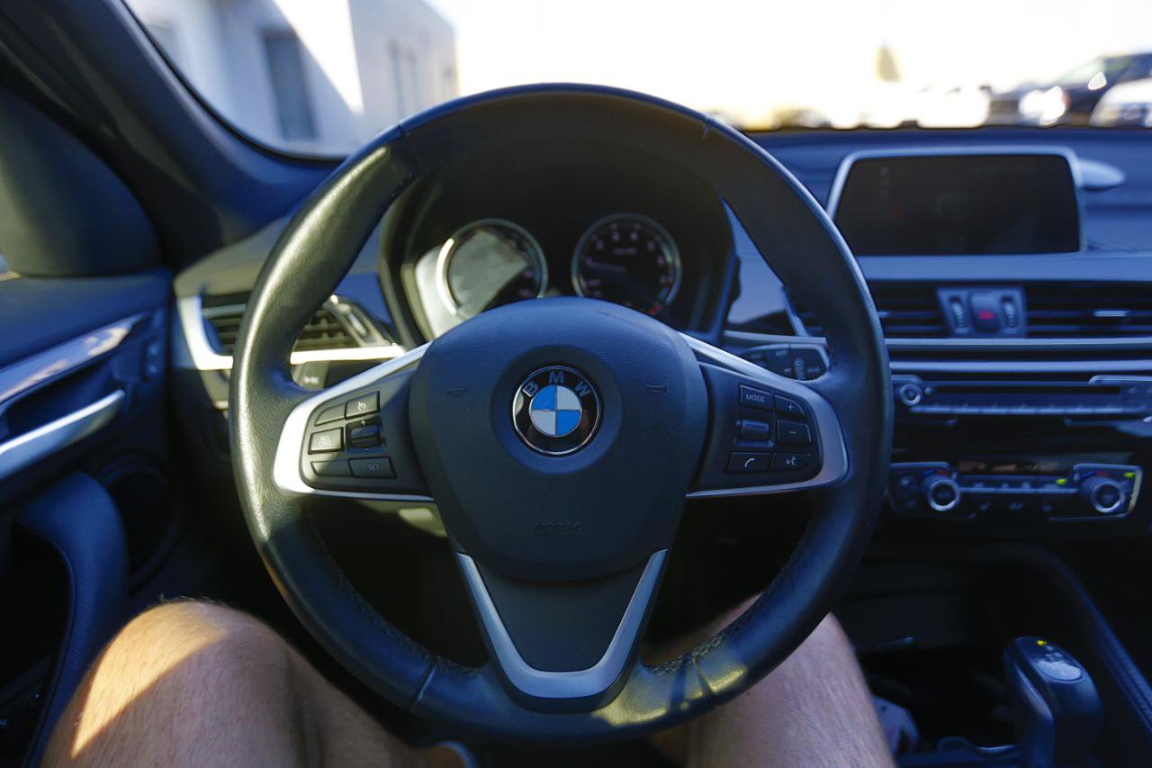 Used 2018 BMW X1 xDrive28i AWD/4WD image 6