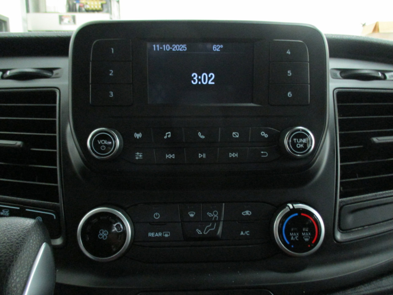 Used 2024 Ford Transit 250 Low Roof w/ Exterior Upgrade Package image 16