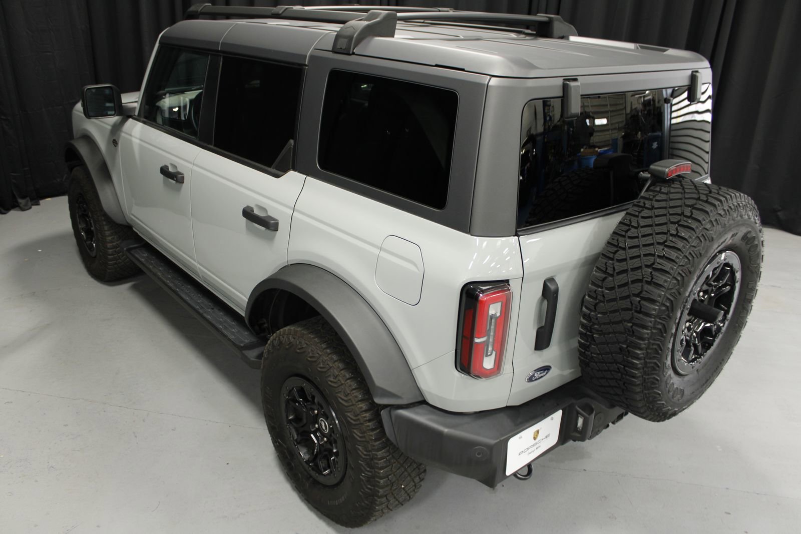 Used 2023 Ford Bronco Wildtrak image 15
