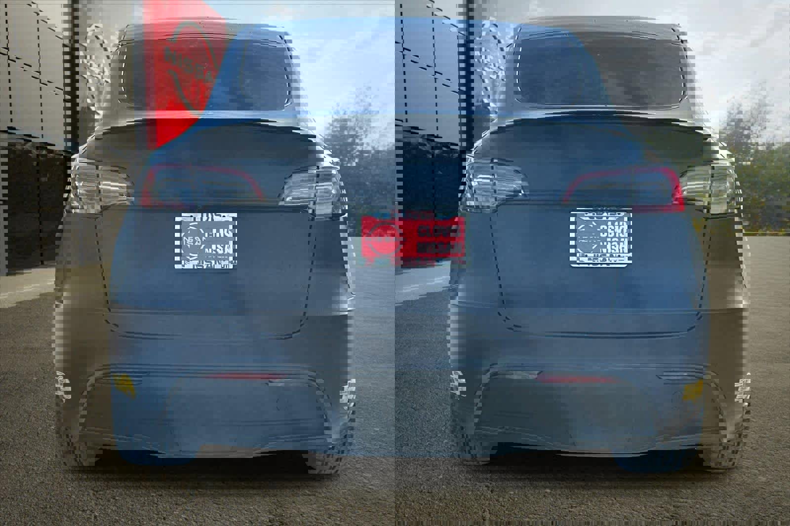 Used 2022 Tesla Model Y Performance image 8