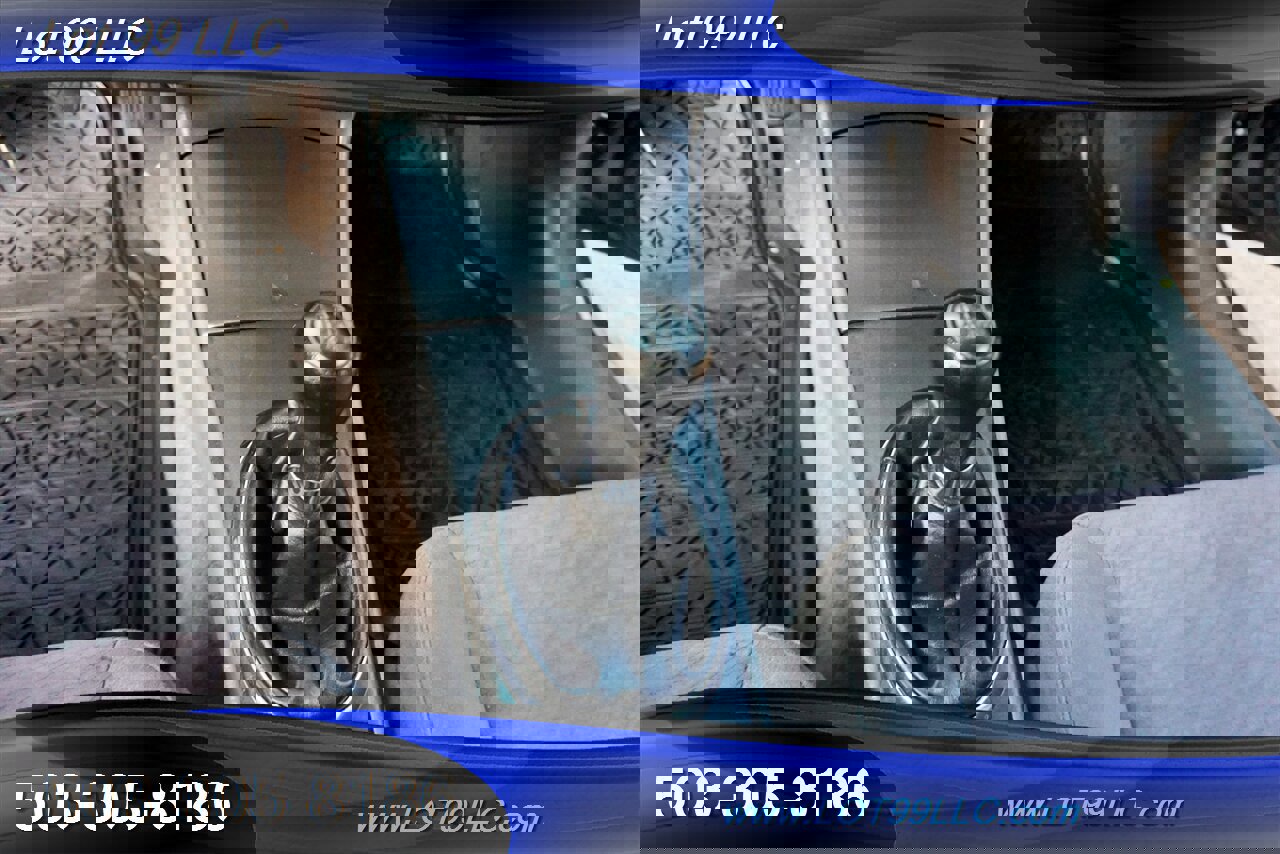 Used 2005 Honda Civic Hybrid Sedan image 24