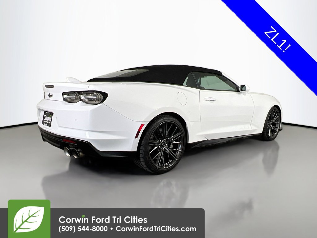 Used 2022 Chevrolet Camaro ZL1 RWD image 15