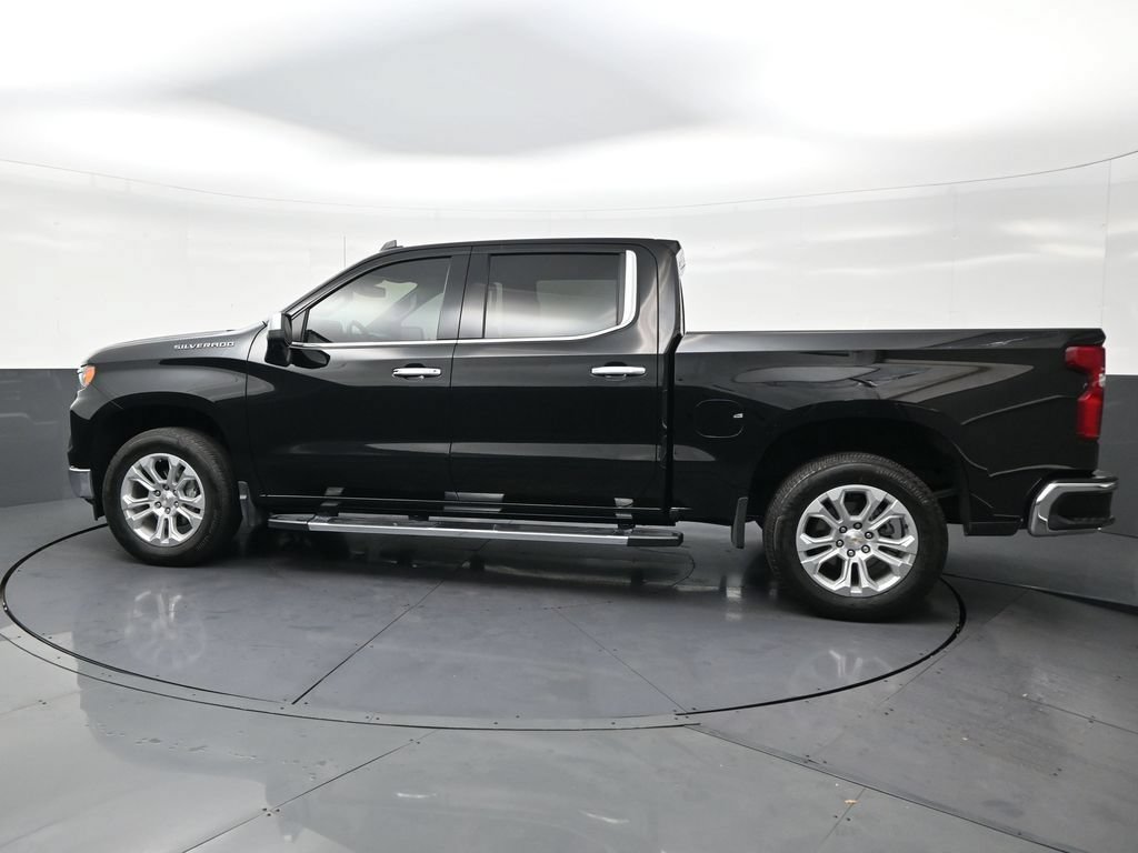 Used 2022 Chevrolet Silverado 1500 LTZ w/ LTZ Premium Package RWD image 2