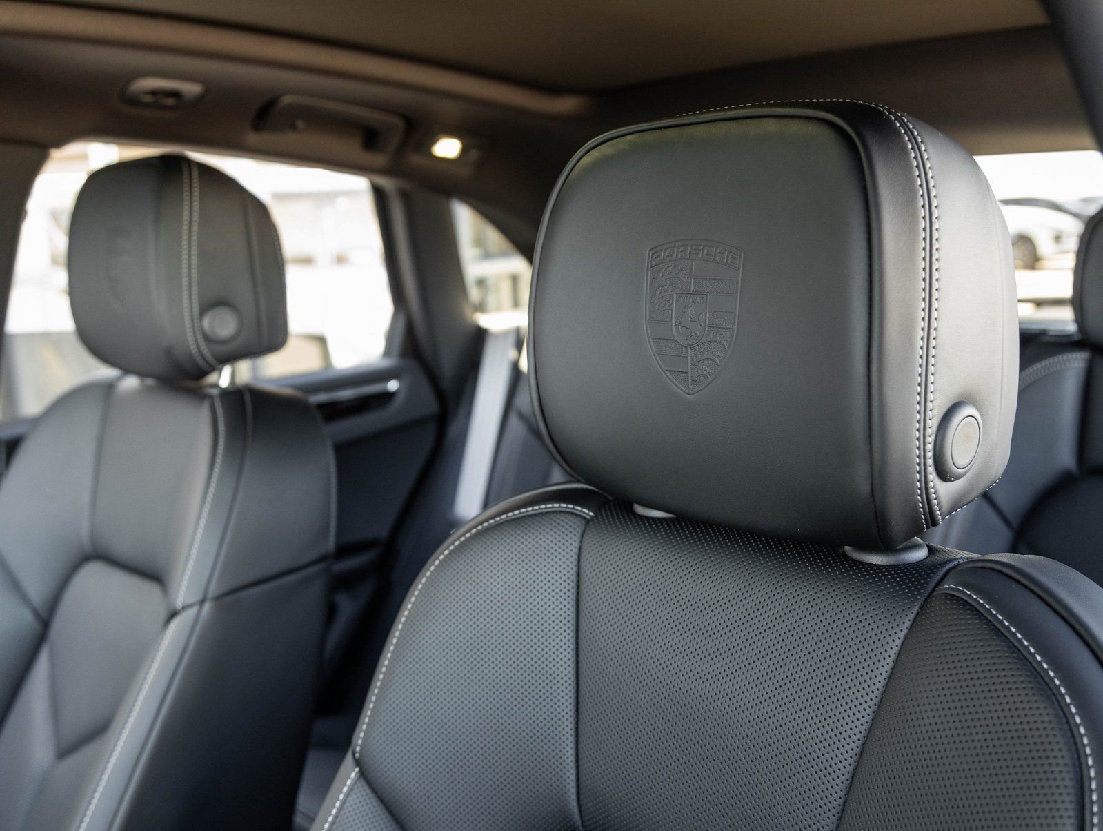 New 2026 Porsche Macan Turbo image 23