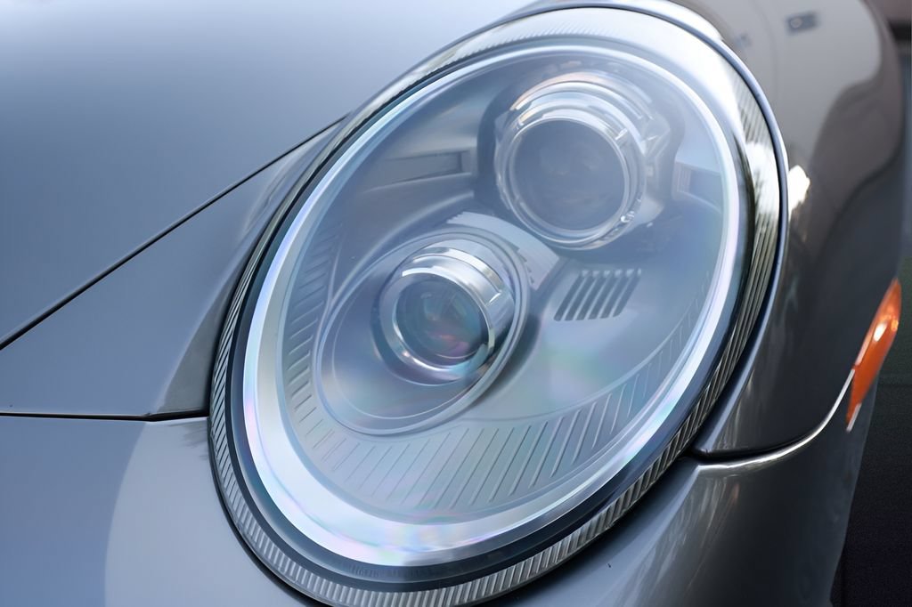 Used 2010 Porsche 911 Turbo AWD/4WD image 39