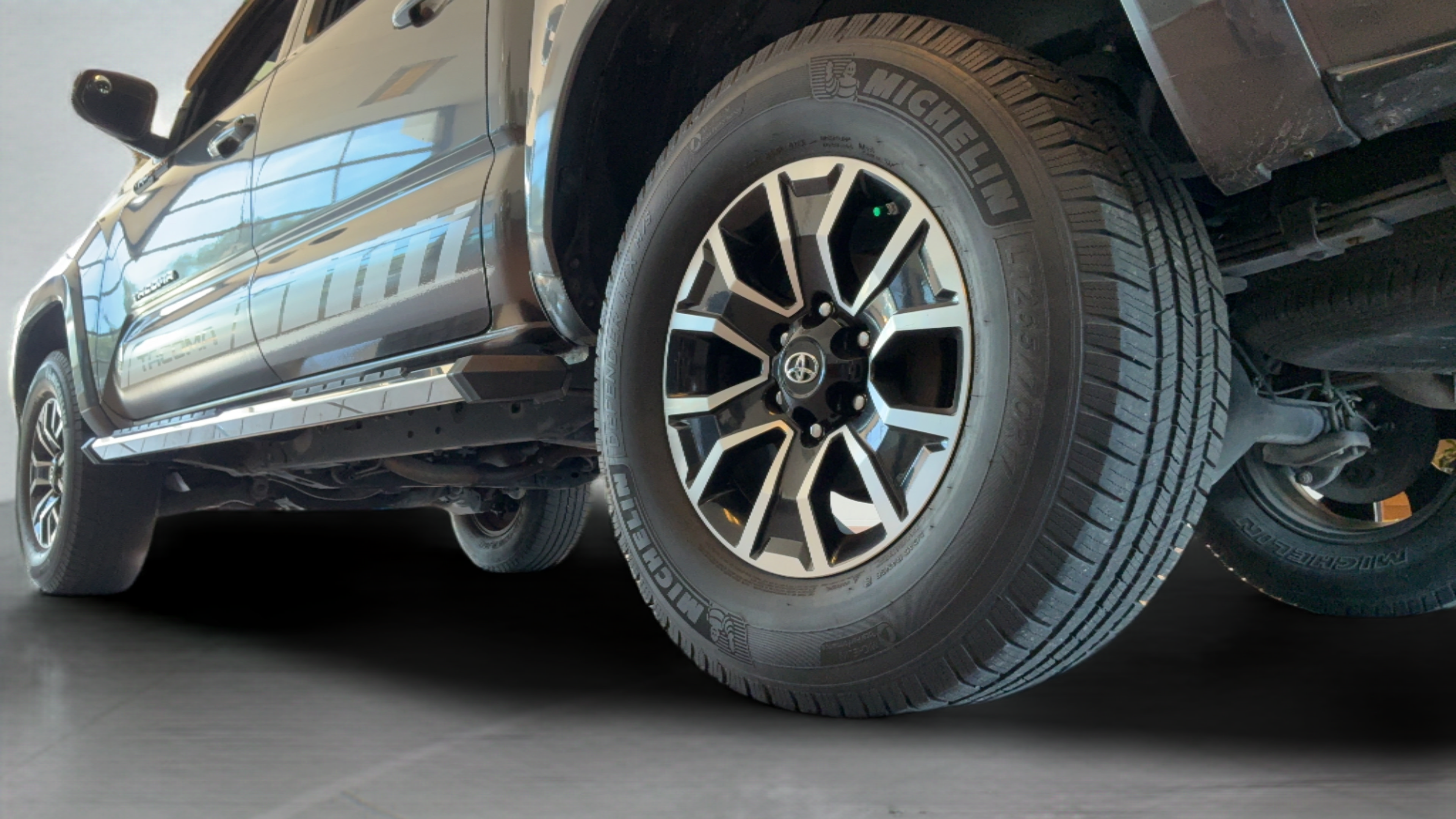 Used 2021 Toyota Tacoma TRD Sport RWD image 35