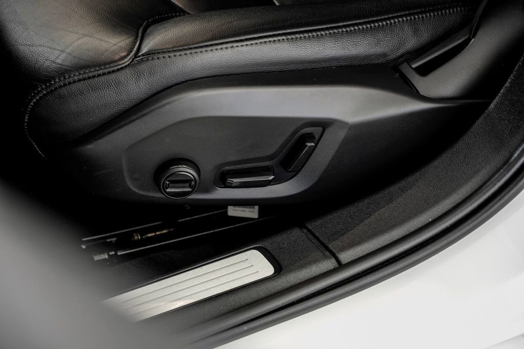 Used 2022 Volvo S60 B5 Inscription image 34