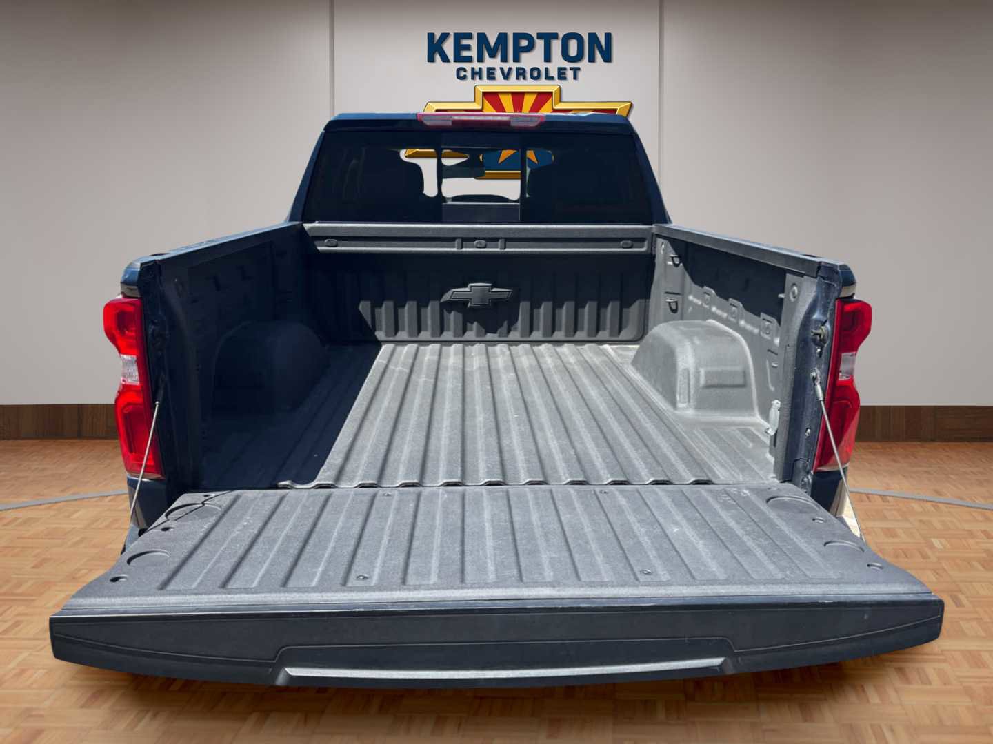 Used 2021 Chevrolet Silverado 1500 LT Trail Boss w/ Convenience Package II image 18