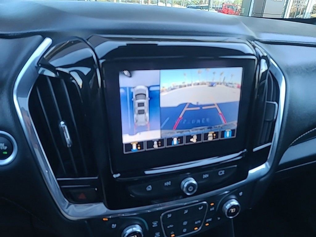 Used 2023 Chevrolet Traverse Premier image 25