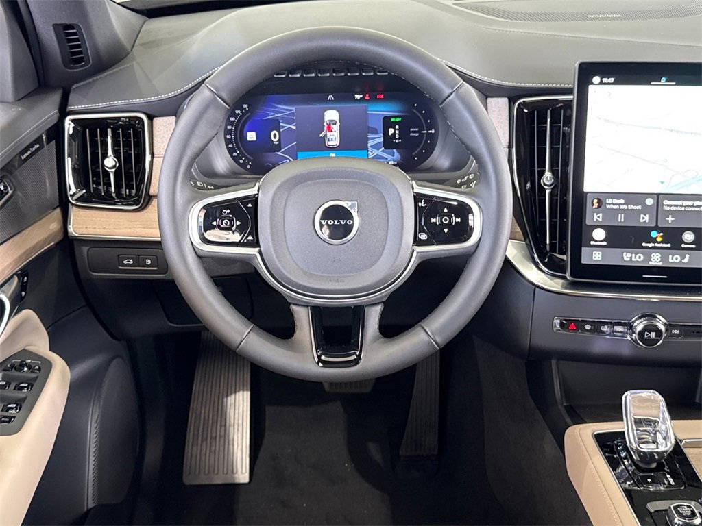 New 2026 Volvo XC90 T8 Plus image 13