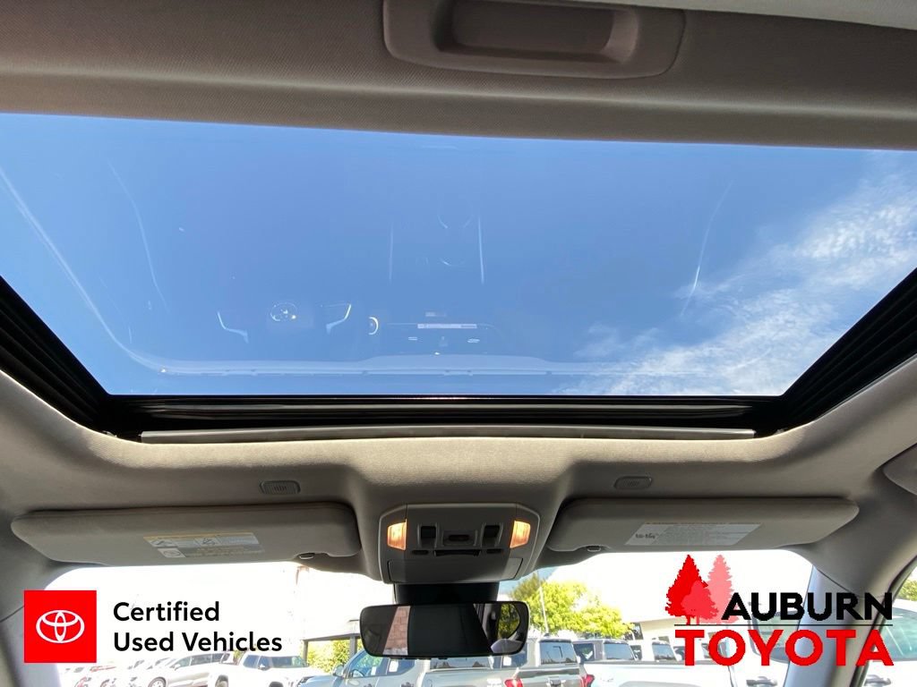 Certified 2026 Toyota Highlander XLE AWD/4WD image 31