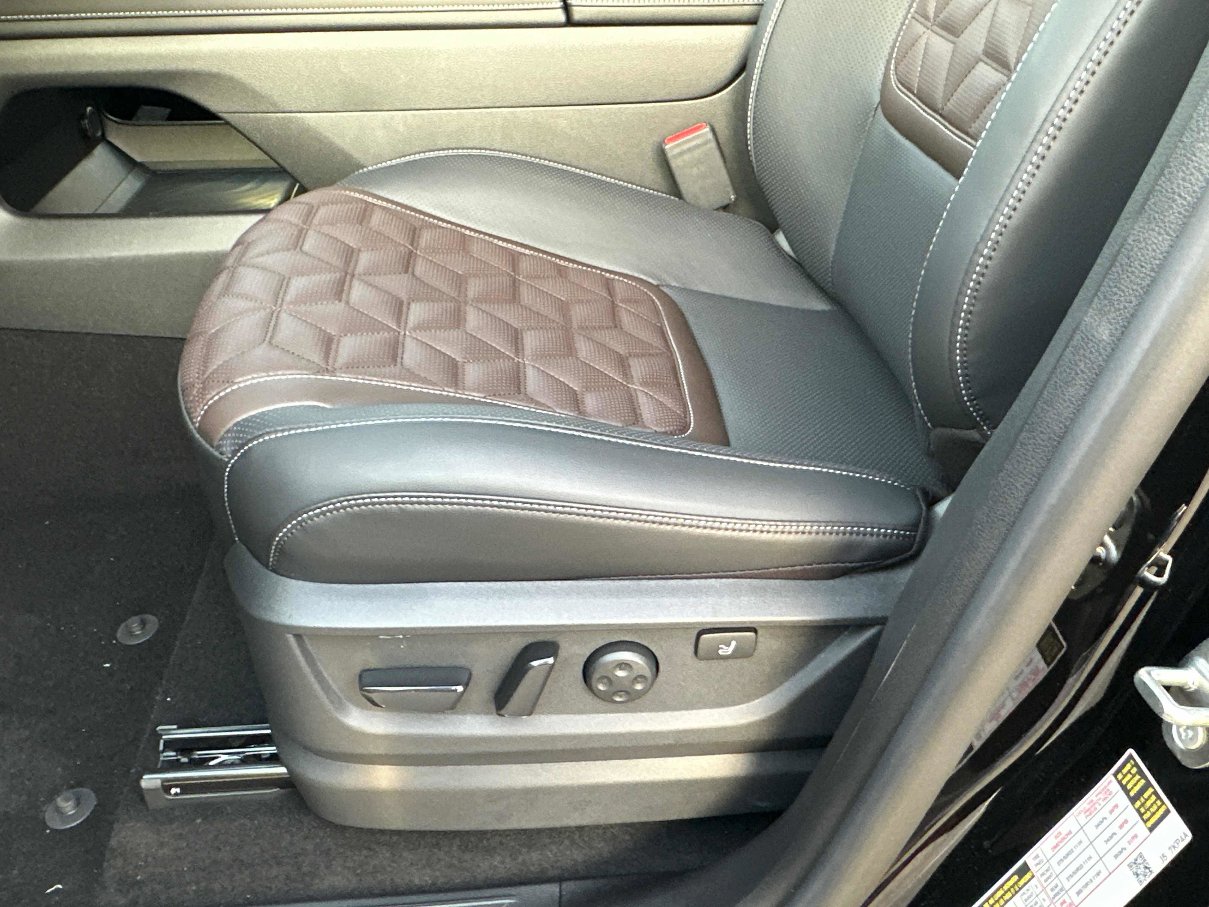 New 2026 Nissan Armada Platinum Reserve w/ Convenience Package image 25