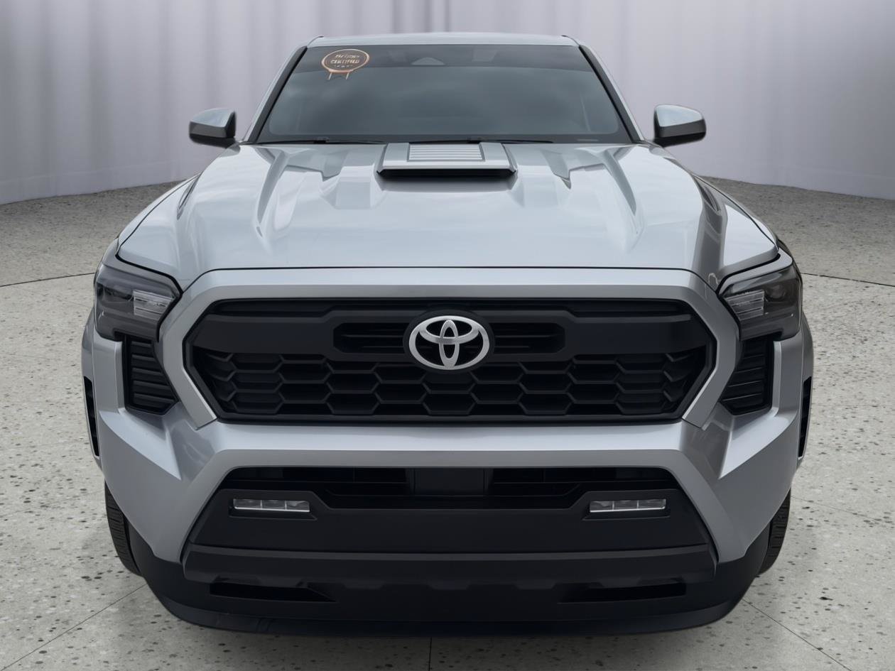 Used 2025 Toyota Tacoma TRD Sport AWD/4WD image 8