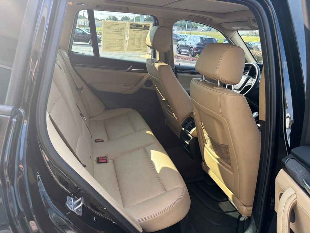 Used 2017 BMW X3 sDrive28i RWD image 17