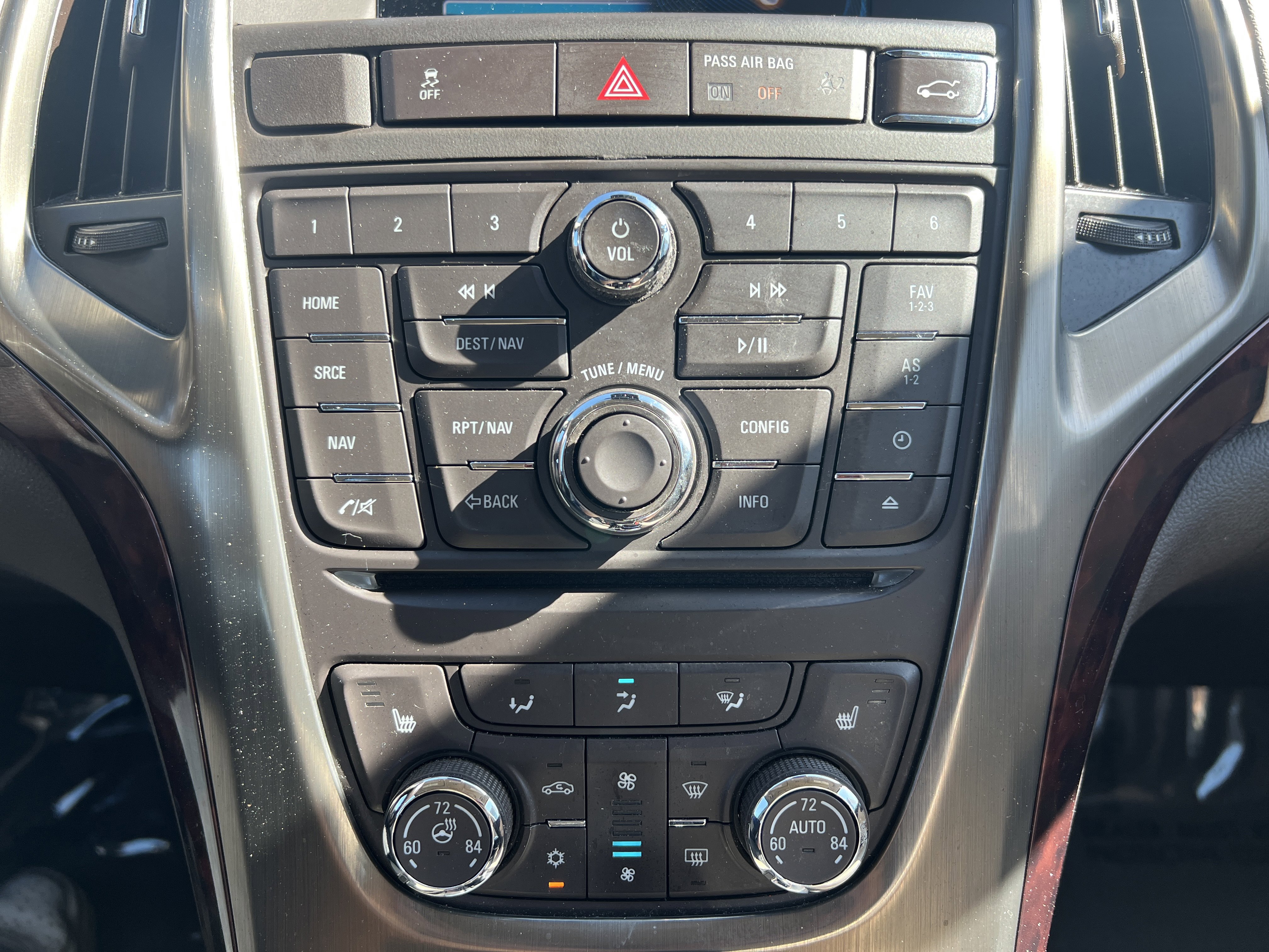 Used 2016 Buick Verano Leather w/ Experience Buick Package FWD image 22