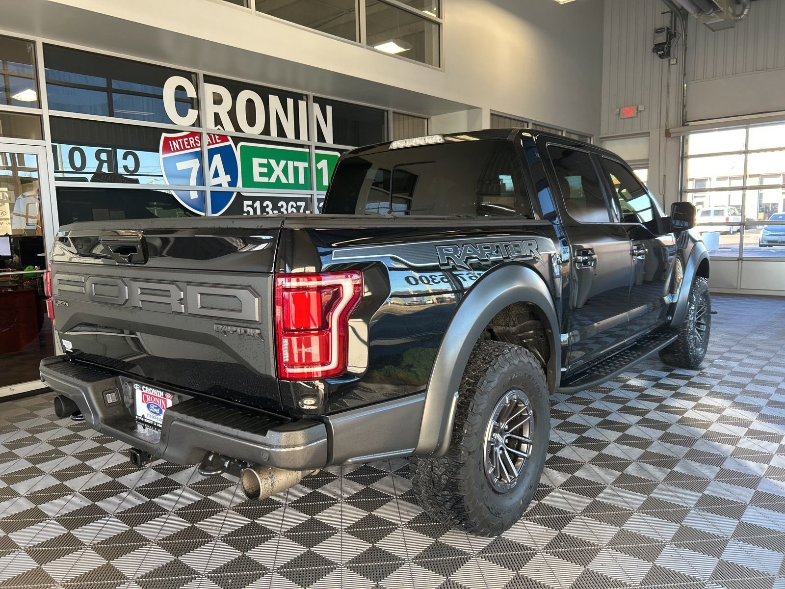 Used 2019 Ford F150 Raptor w/ Equipment Group 802A Luxury image 6