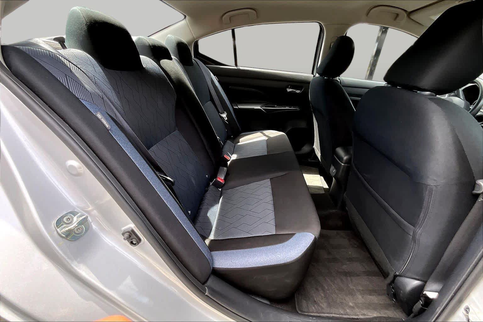 Used 2025 Nissan Versa SV FWD image 20