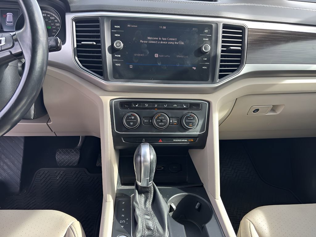 Used 2018 Volkswagen Atlas SE image 16