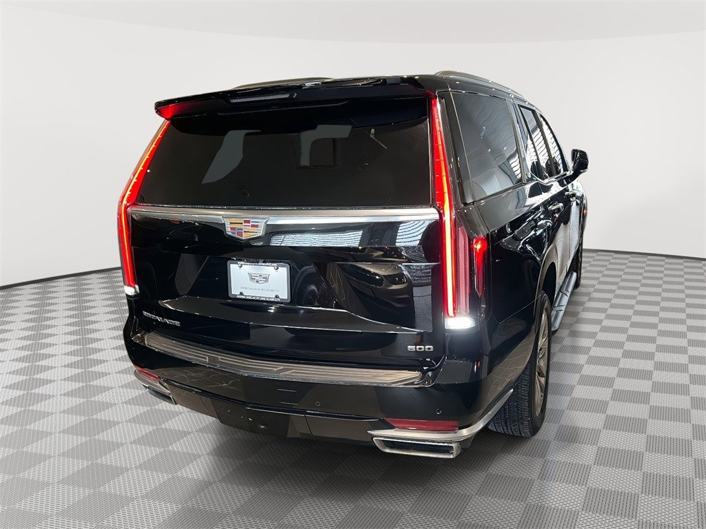 Certified 2024 Cadillac Escalade Premium Luxury image 4