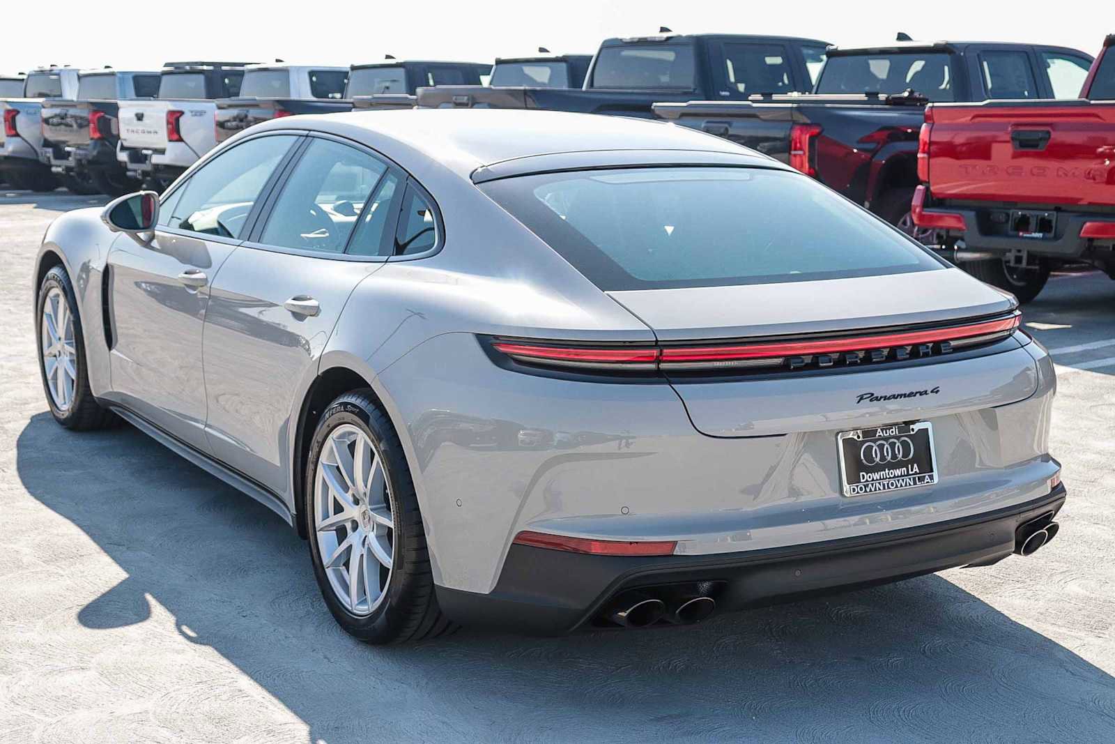Used 2025 Porsche Panamera 4 image 9