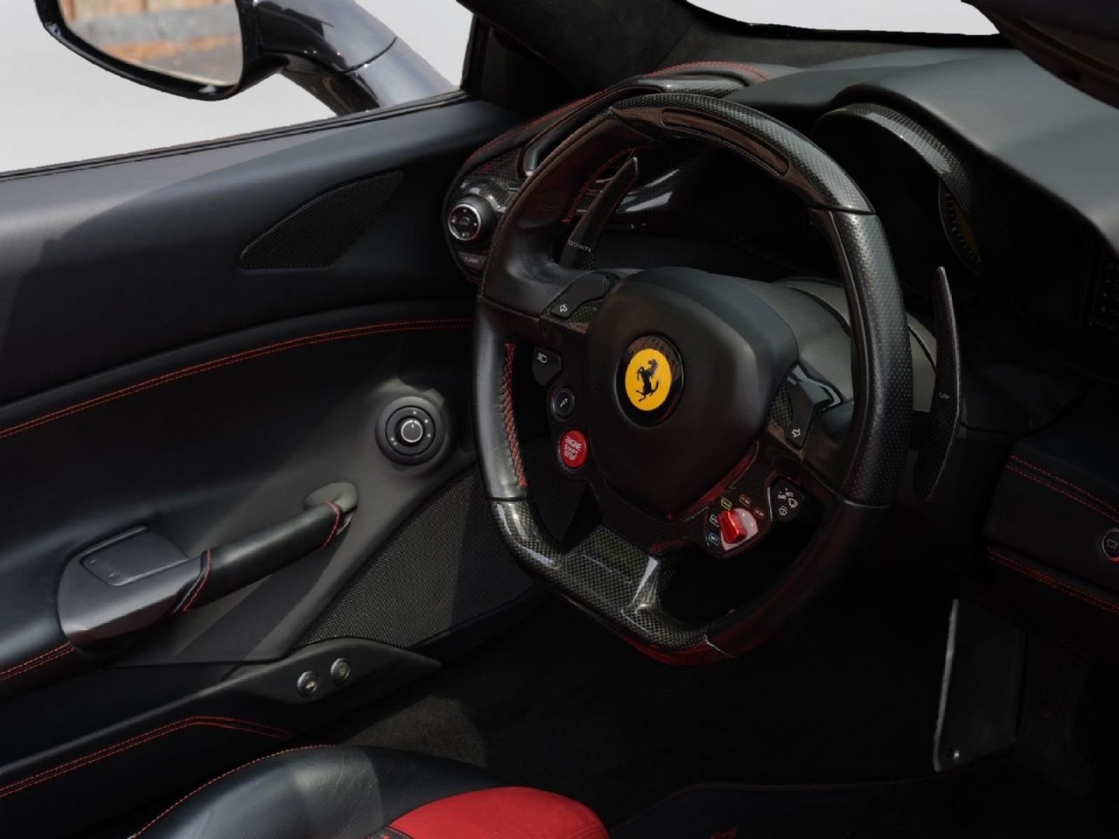 Used 2019 Ferrari 488 Spider RWD image 39