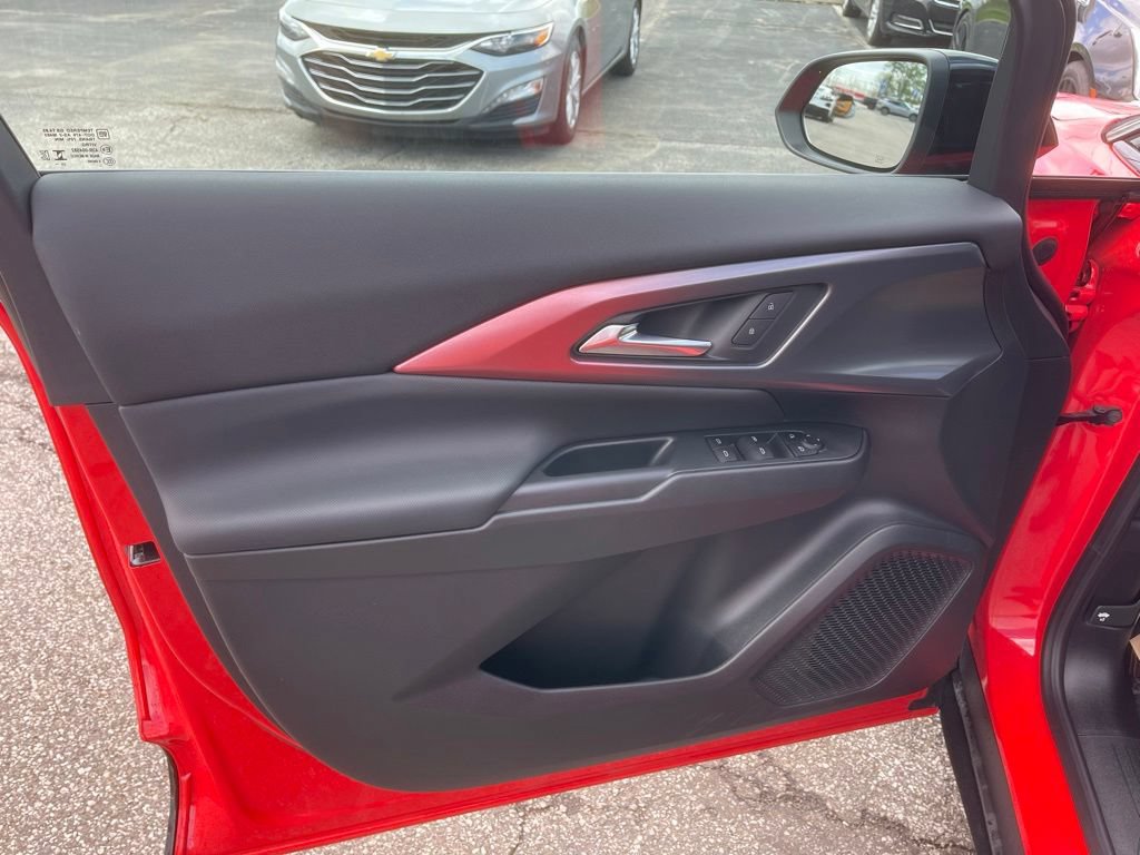 New 2026 Chevrolet Equinox EV RS FWD image 9