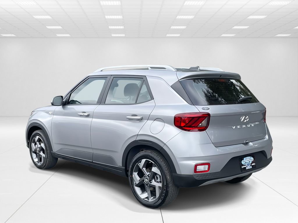 New 2026 Hyundai Venue SEL image 4