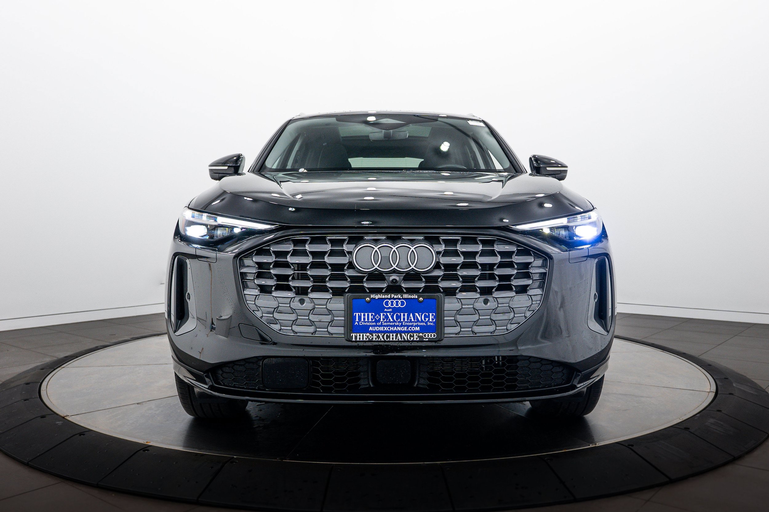 Used 2025 Audi Q5 Premium w/ Premium Plus AWD/4WD image 24