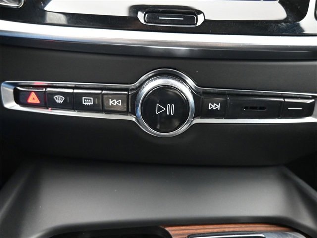 Used 2023 Volvo S60 B5 Plus w/ Climate Package image 11