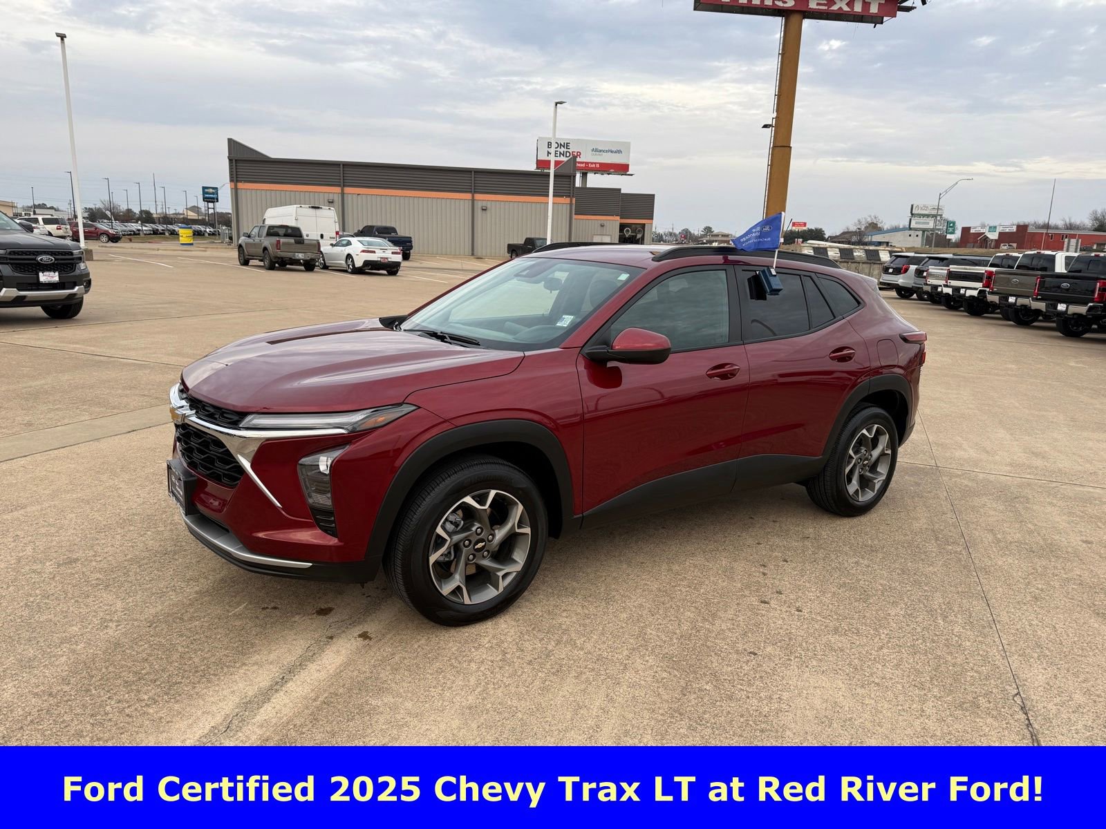 Used 2025 Chevrolet Trax LT