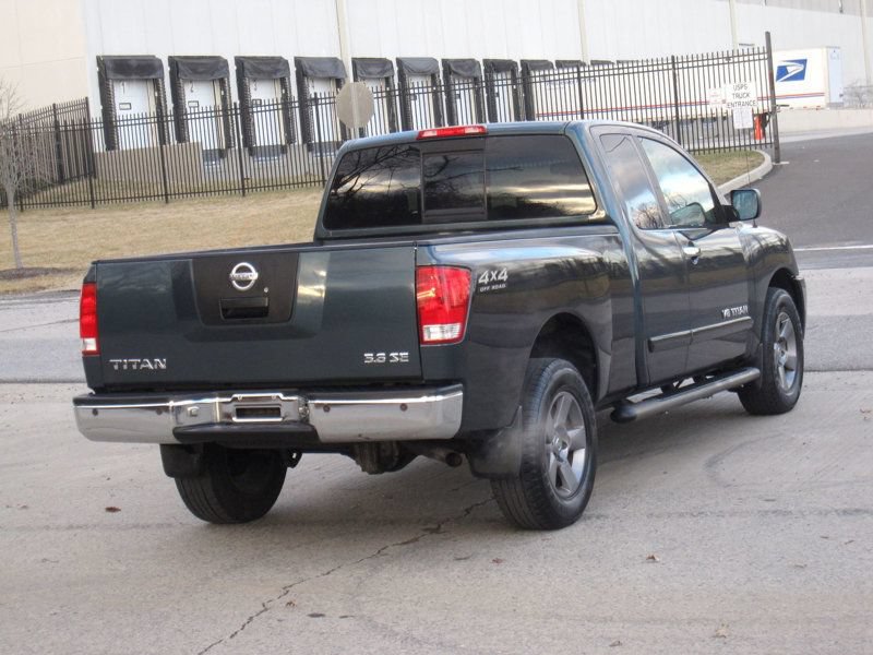 Used 2005 Nissan Titan SE AWD/4WD image 14