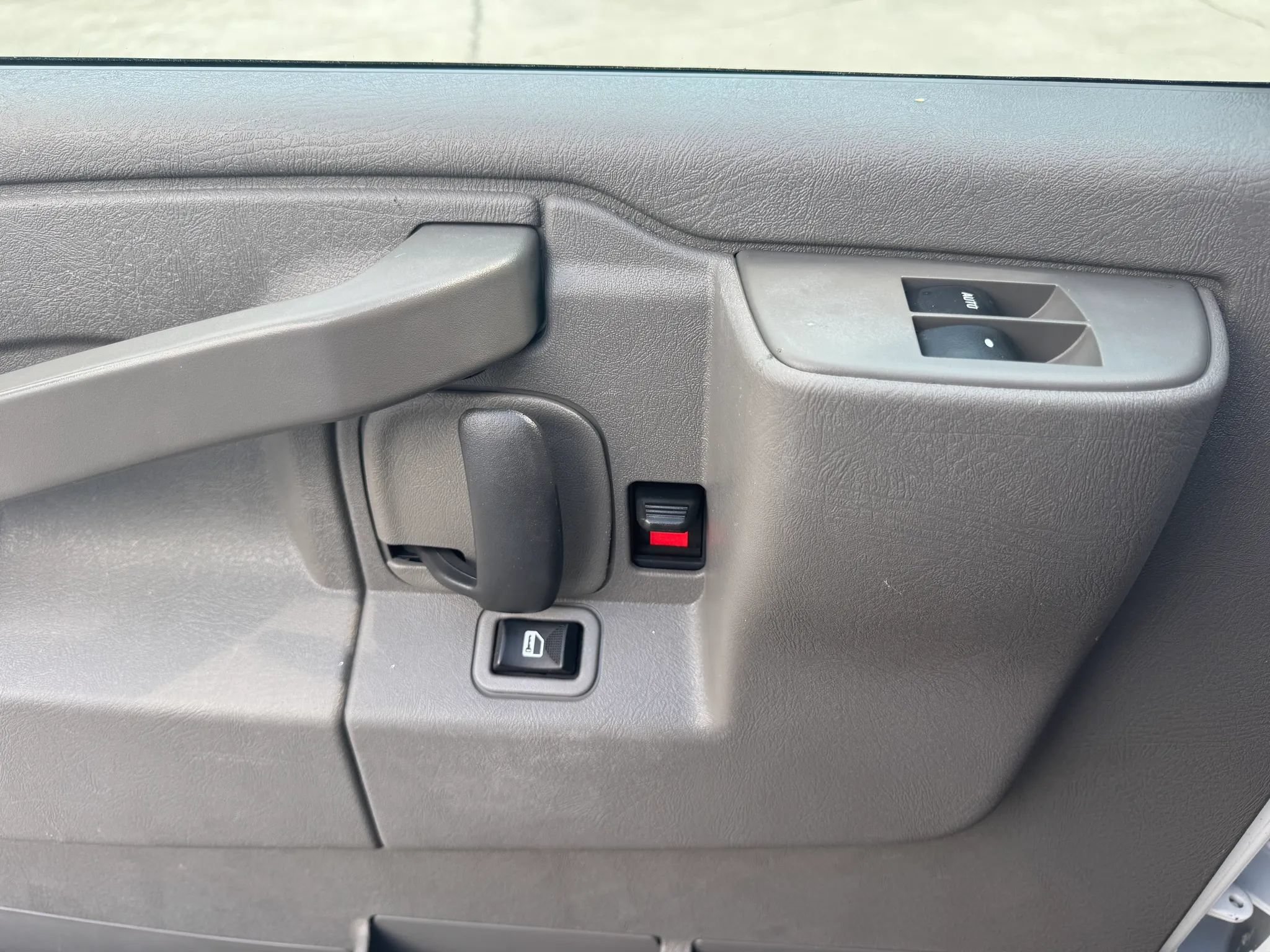 Used 2021 GMC Savana 2500 w/ Driver Convenience Package RWD image 17