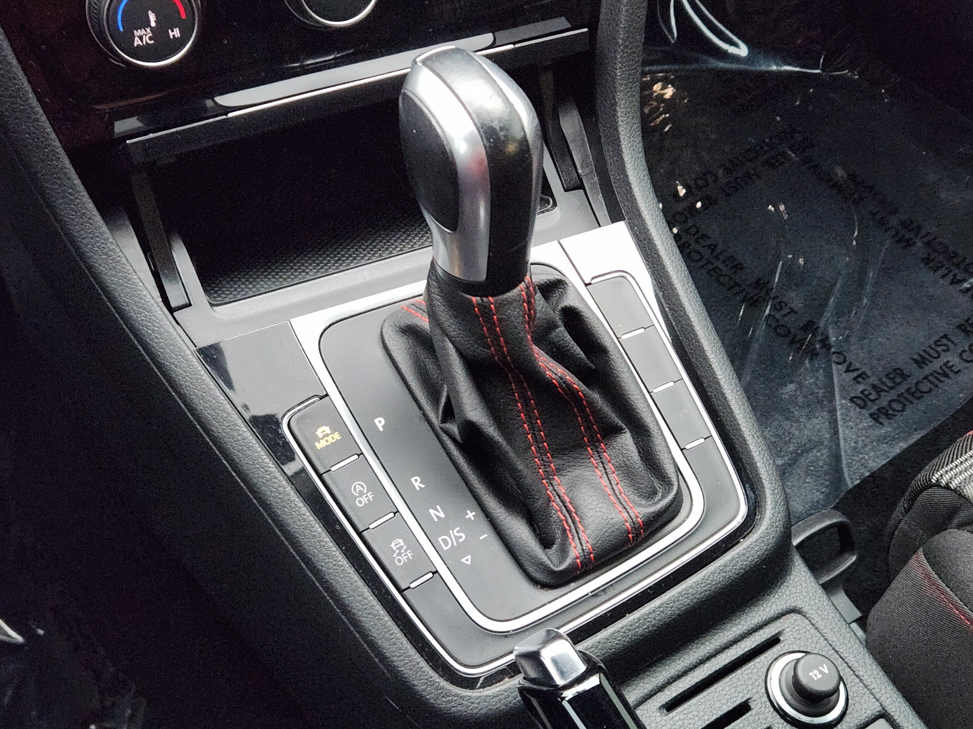 Used 2020 Volkswagen GTI S image 18