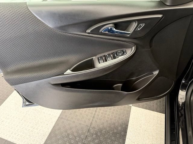 Used 2023 Chevrolet Malibu LT FWD image 13