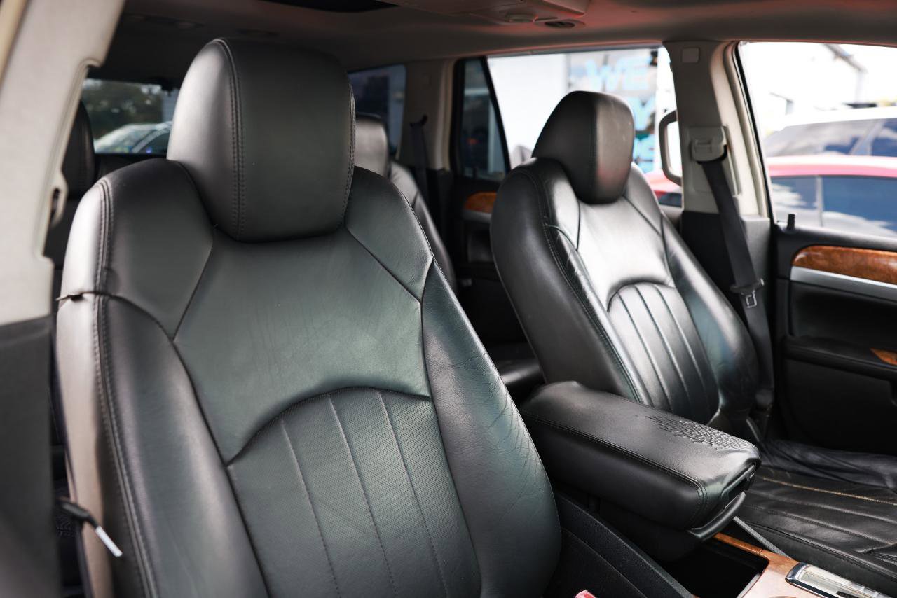 Used 2010 Buick Enclave CXL w/ Trailering Provision Package image 16