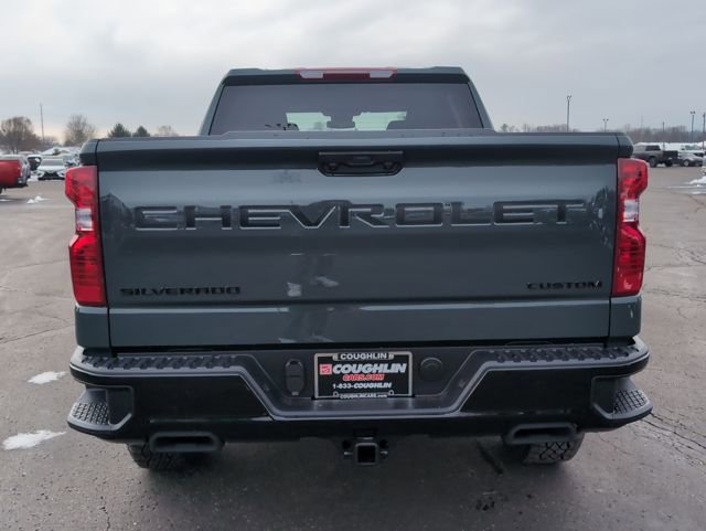 New 2026 Chevrolet Silverado 1500 Custom Trail Boss w/ LPO, Dark Essentials Package AWD/4WD image 6