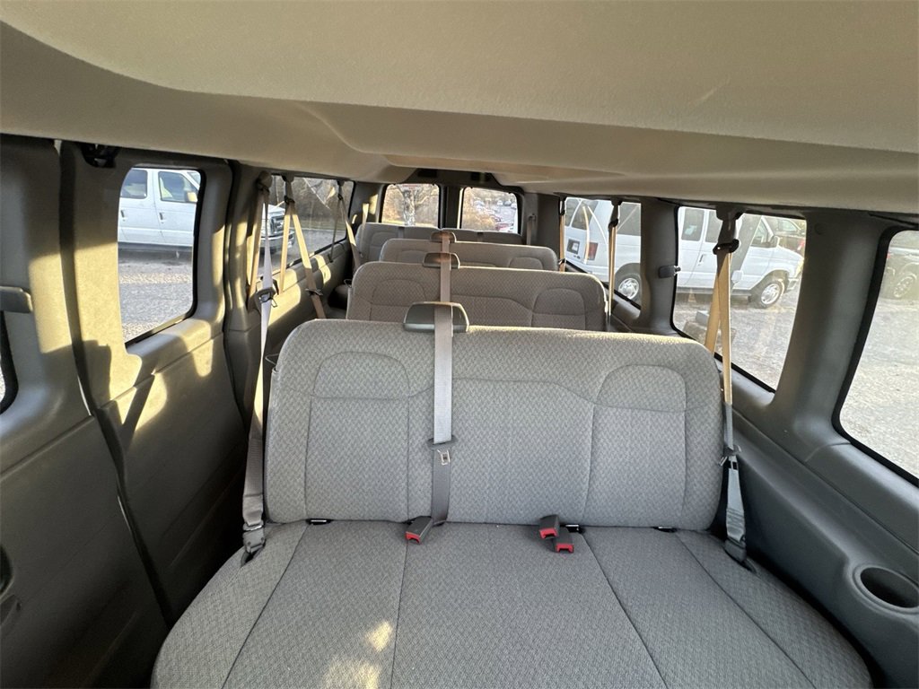 Used 2018 Chevrolet Express 3500 LT w/ LT Preferred Equipment Group image 21