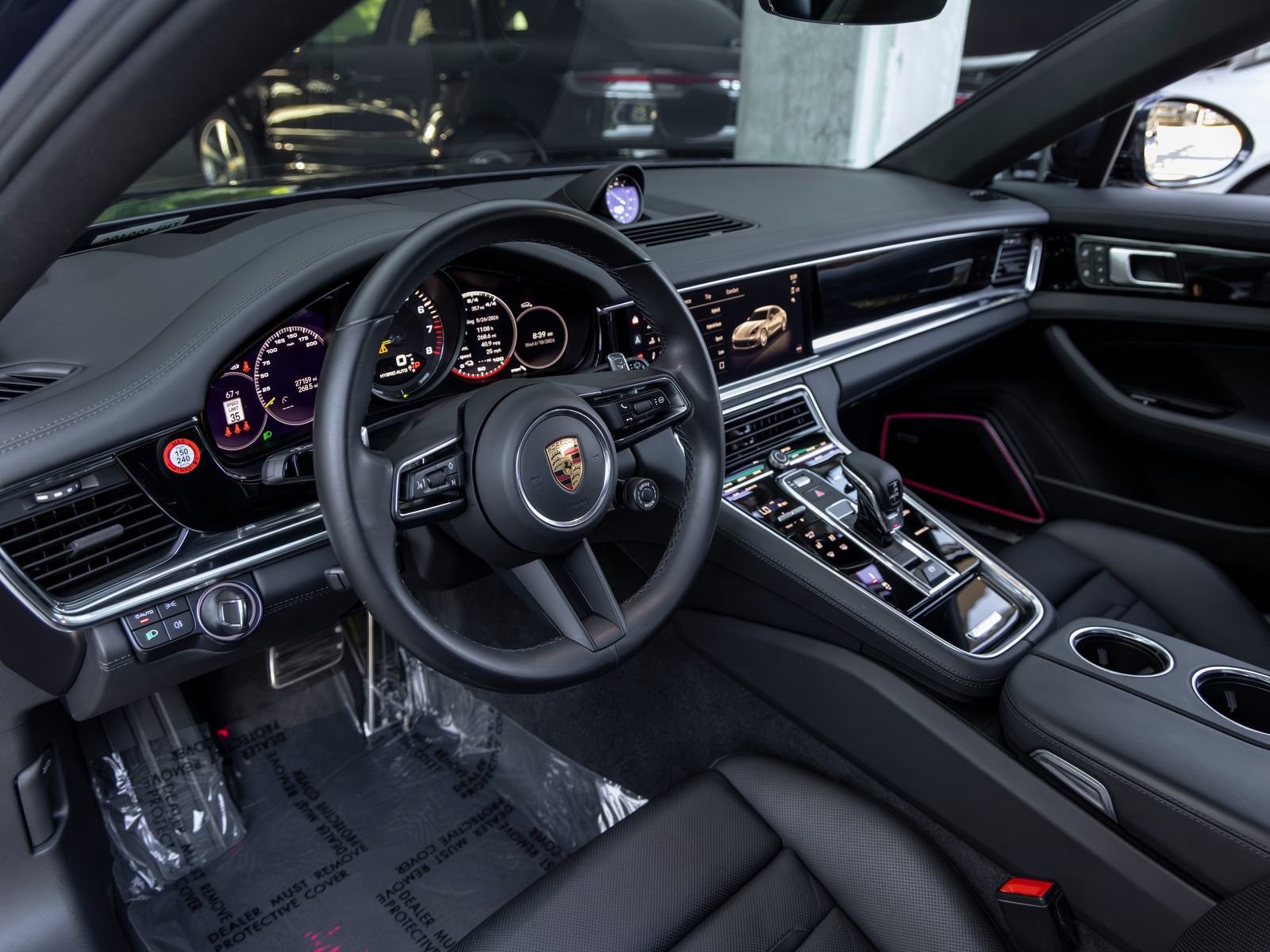 Certified 2022 Porsche Panamera 4S AWD/4WD image 4