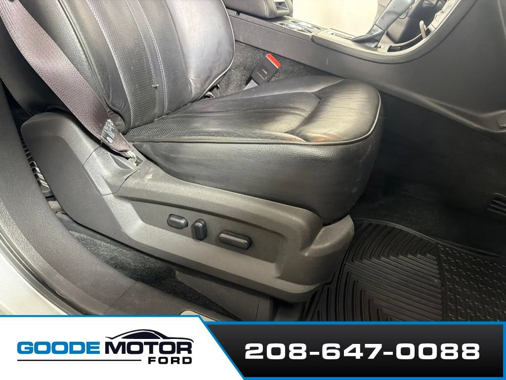 Used 2013 Lincoln MKX AWD image 24