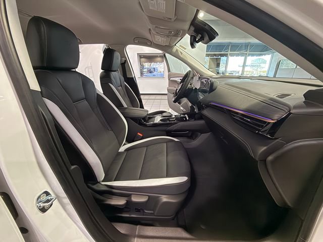 Certified 2025 Buick Envision Sport Touring image 12