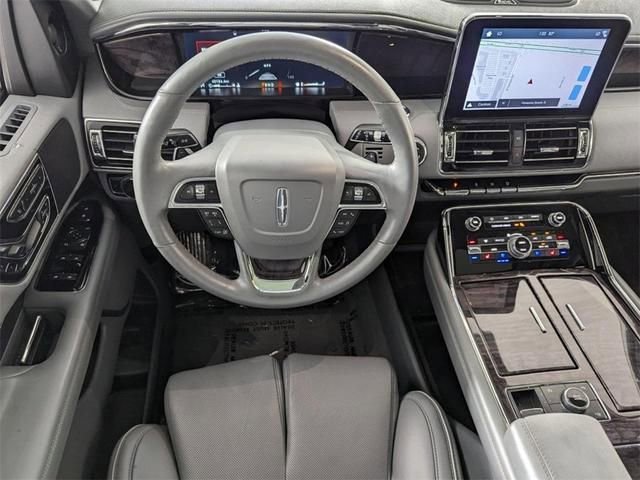 Used 2019 Lincoln Navigator Reserve image 10