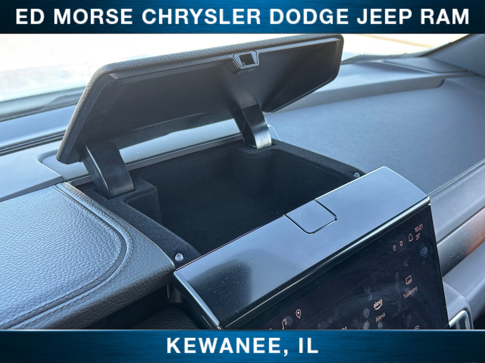 Used 2025 GMC Yukon Denali AWD/4WD image 37