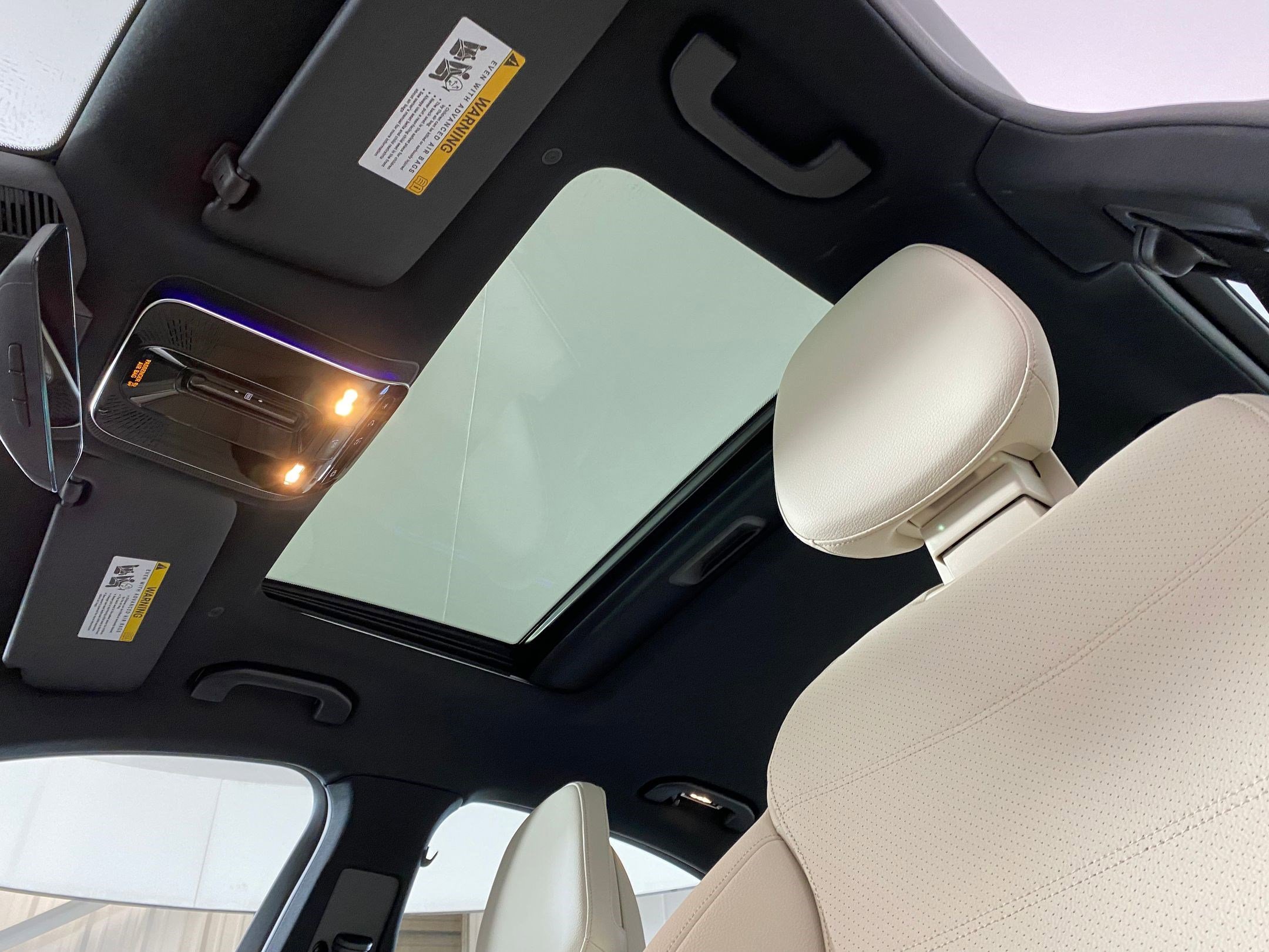 Used 2025 Mercedes-Benz C 300 4MATIC Sedan image 14