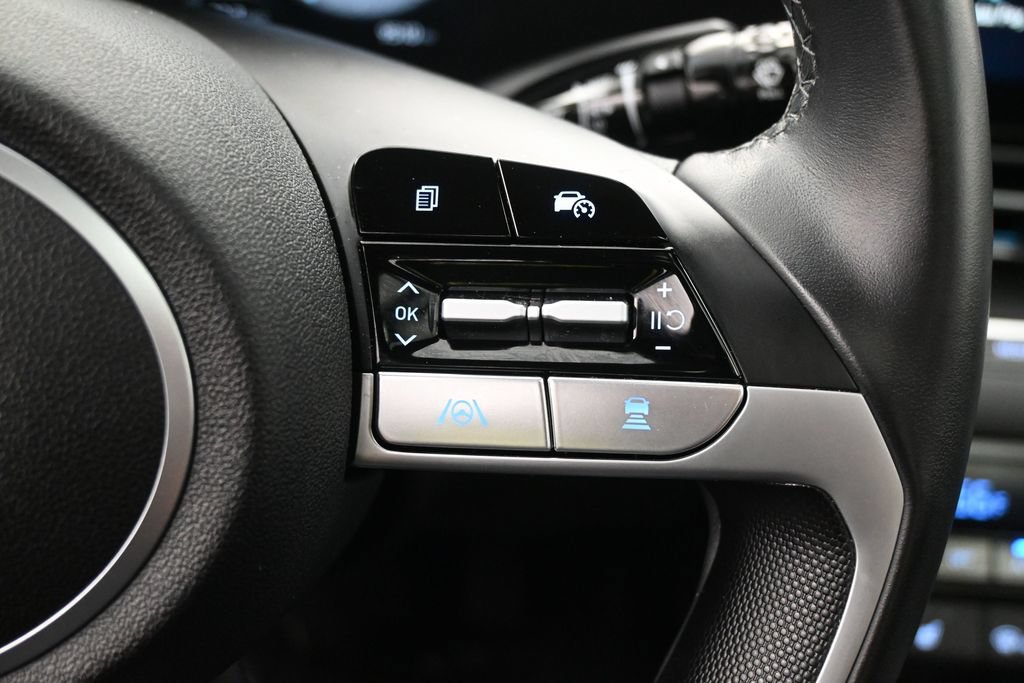 Used 2025 Hyundai Elantra SEL FWD image 20