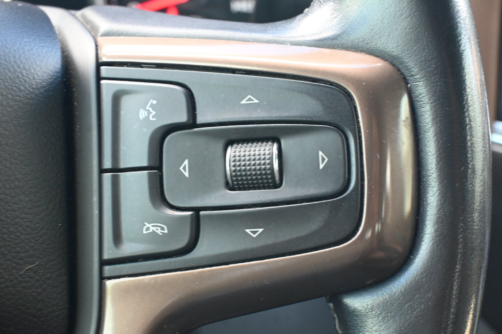 Used 2022 Chevrolet Silverado 2500 High Country w/ Technology Package AWD/4WD image 15