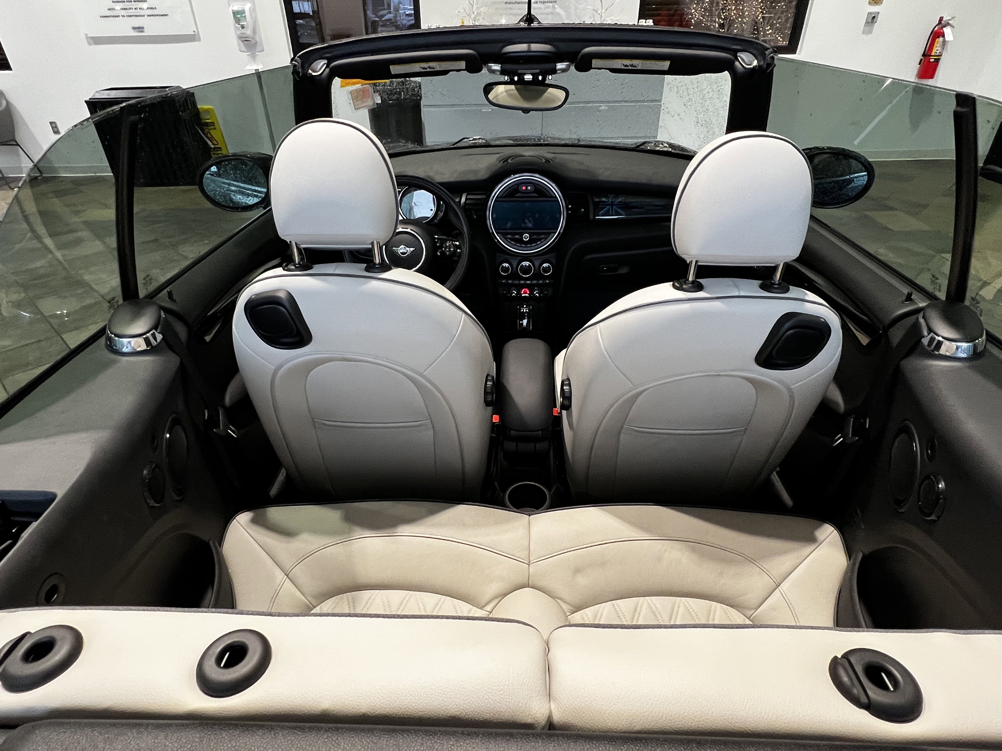 Used 2020 MINI Cooper Convertible image 52