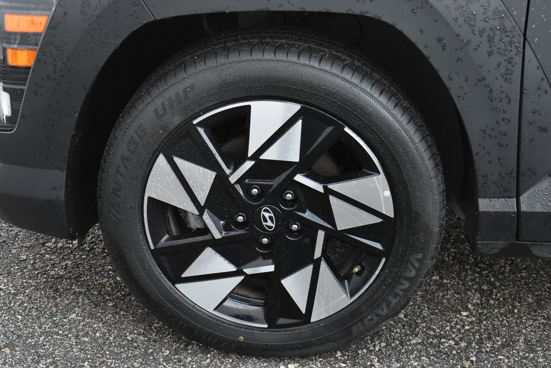 Used 2025 Hyundai Kona SEL image 11