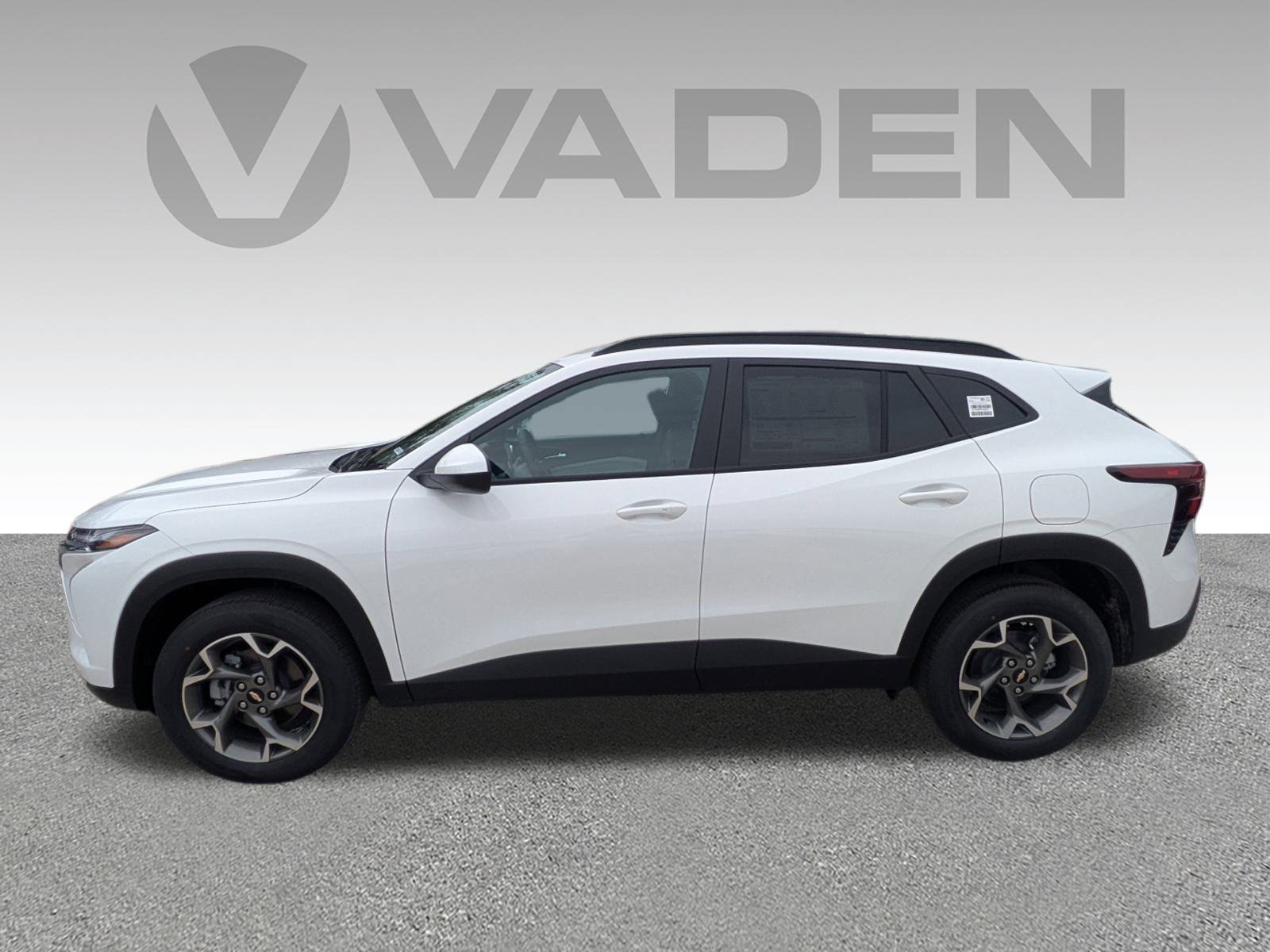 New 2026 Chevrolet Trax LT w/ Driver Confidence Package FWD image 26
