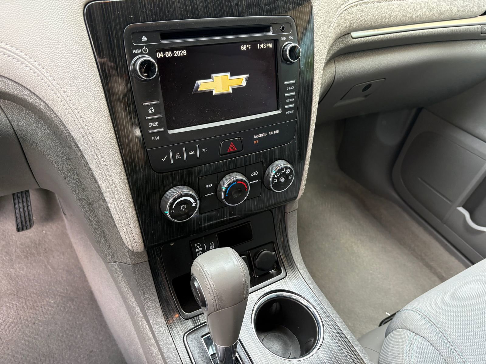 Used 2017 Chevrolet Traverse LT FWD image 30