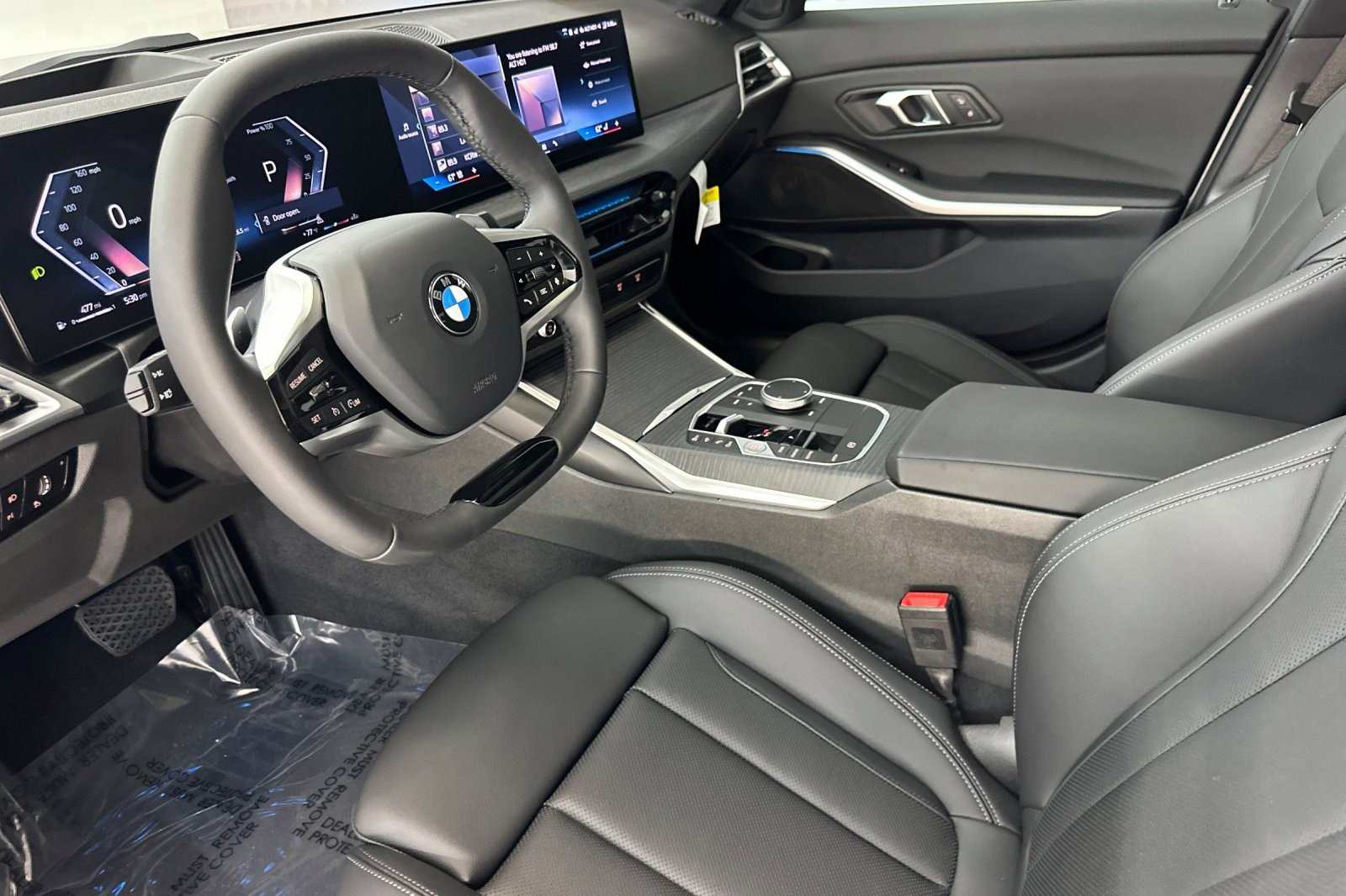 Used 2025 BMW 330i Sedan w/ Premium Package RWD image 4